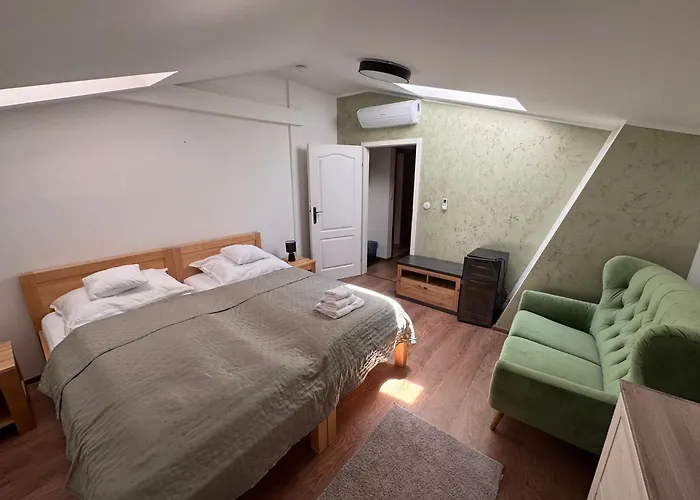 Korek Hotel