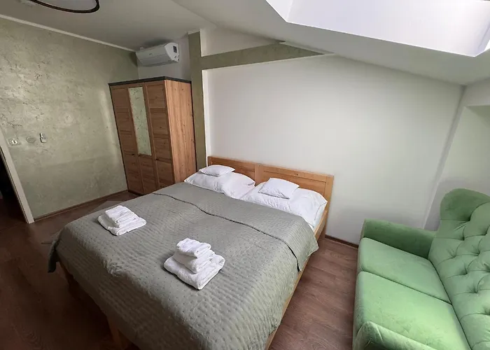 Korek Hotel *