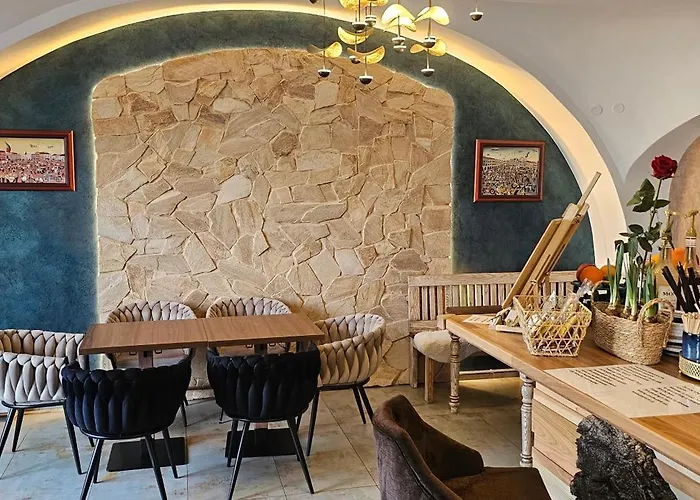 Korek Hotel *